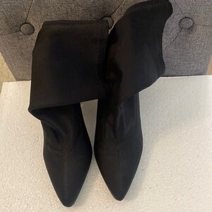 Cape Robbin Black 4” Heeled Boot